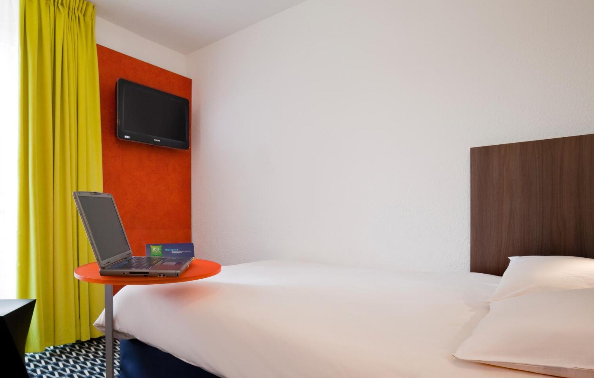 Отель Ibis Styles Paris Republique Le Marais Экстерьер фото