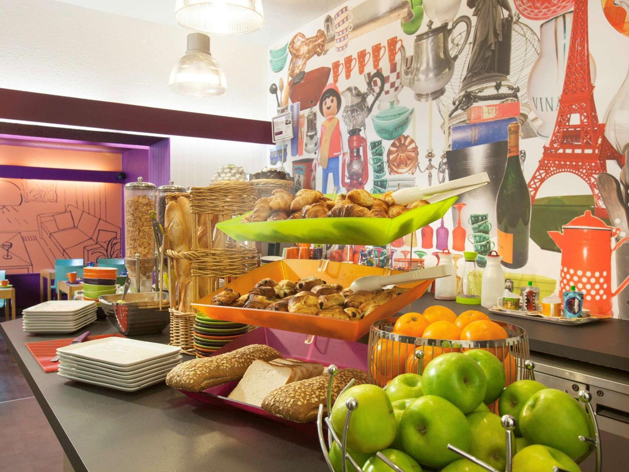 Отель Ibis Styles Paris Republique Le Marais Экстерьер фото