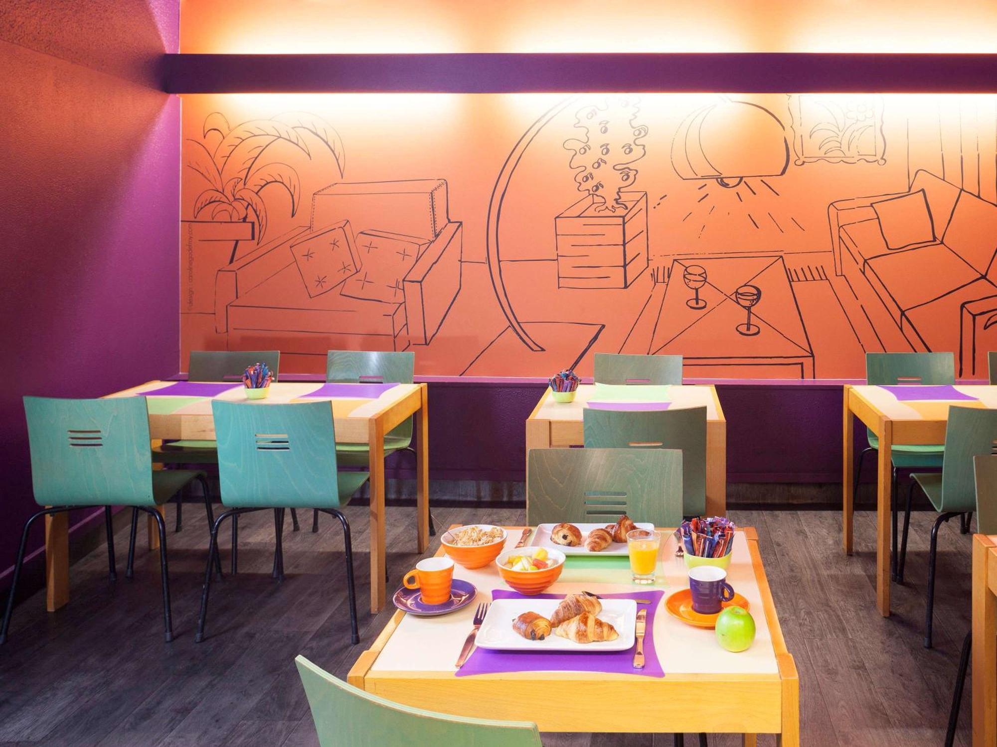 Отель Ibis Styles Paris Republique Le Marais Экстерьер фото