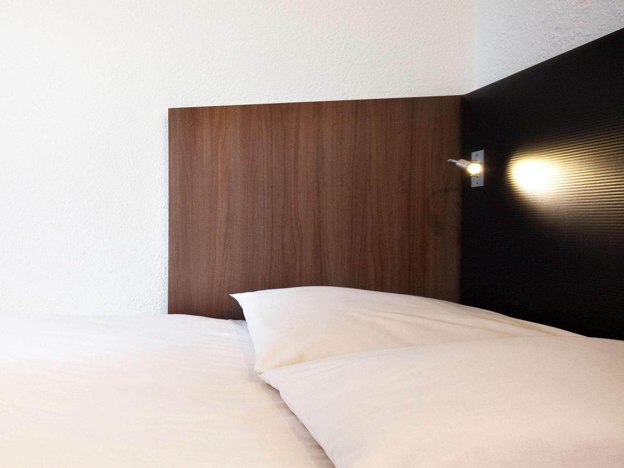 Отель Ibis Styles Paris Republique Le Marais Экстерьер фото