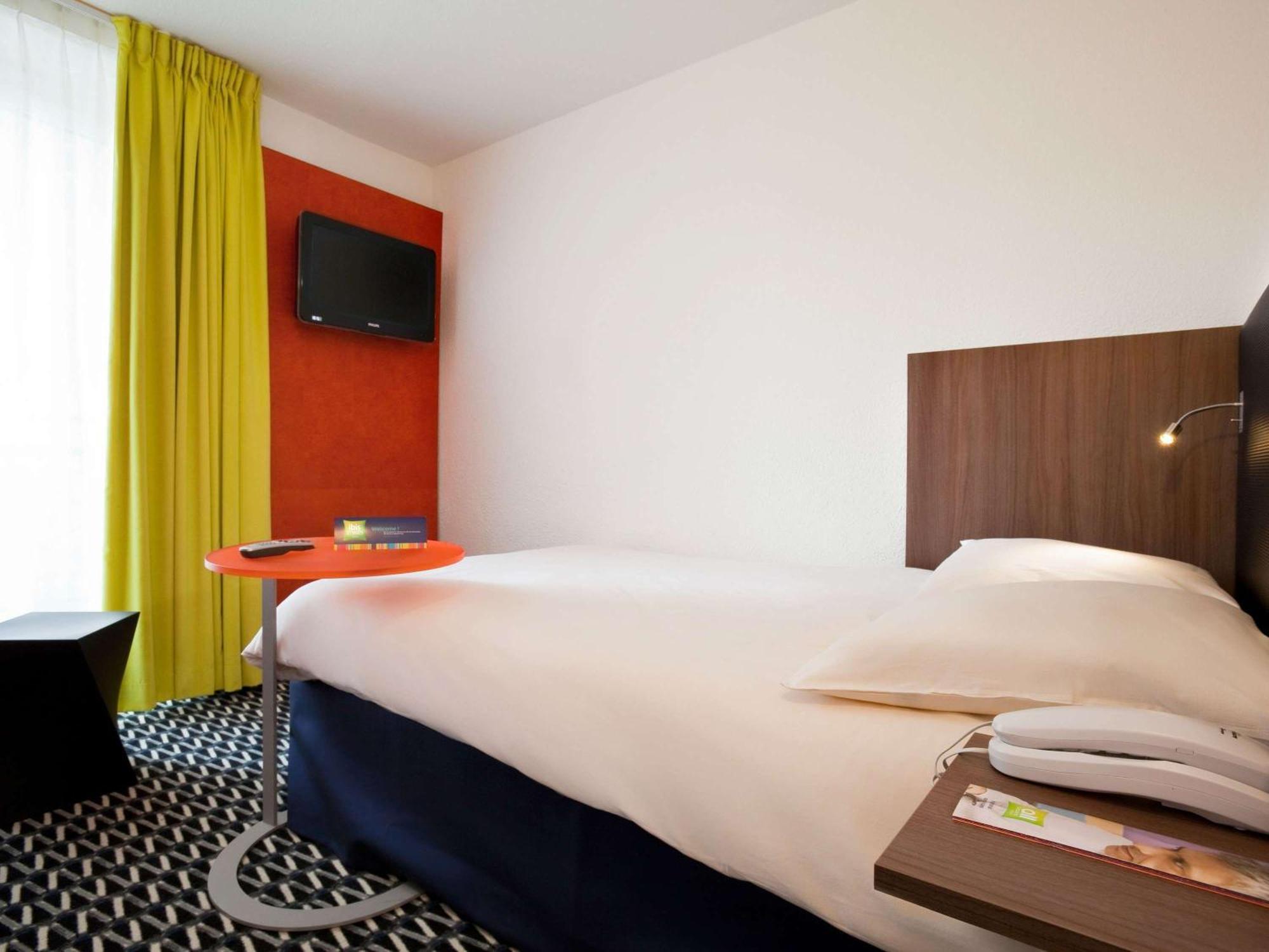 Отель Ibis Styles Paris Republique Le Marais Экстерьер фото