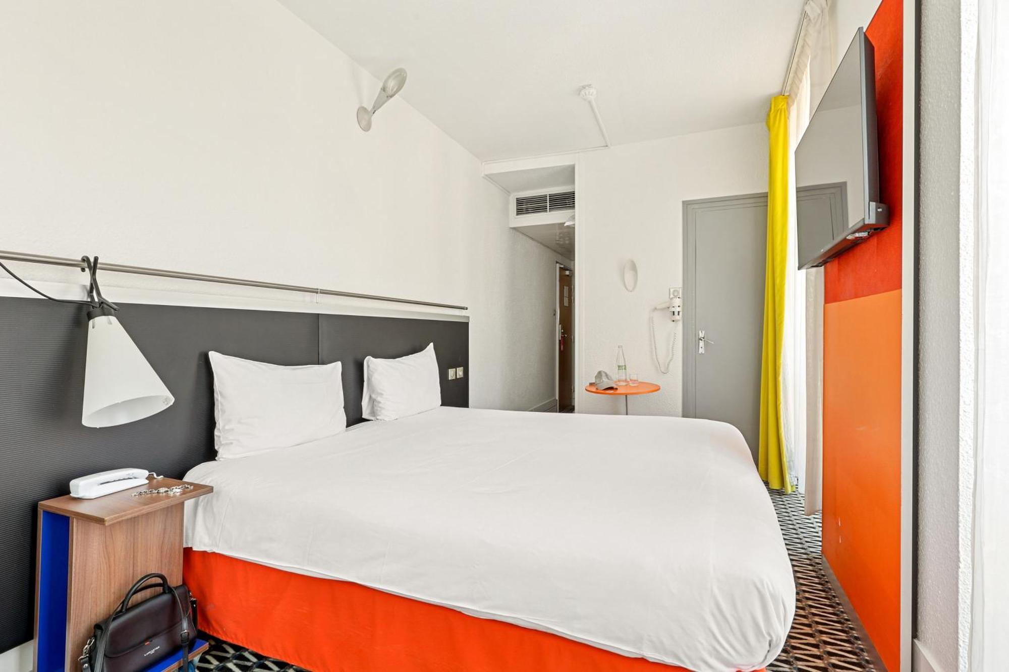 Отель Ibis Styles Paris Republique Le Marais Экстерьер фото