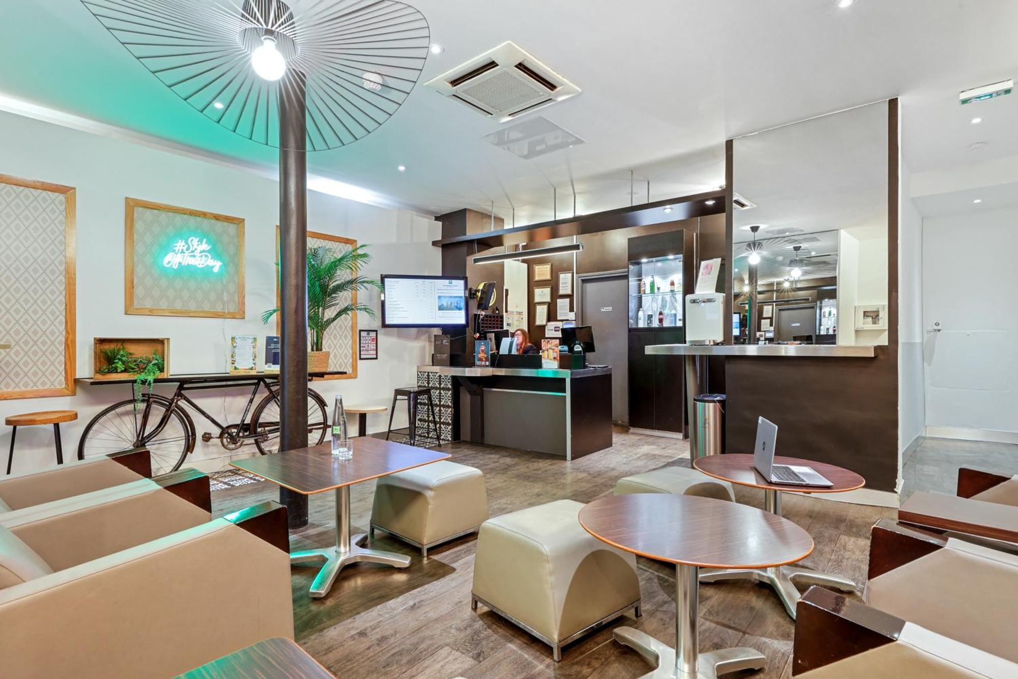Отель Ibis Styles Paris Republique Le Marais Экстерьер фото