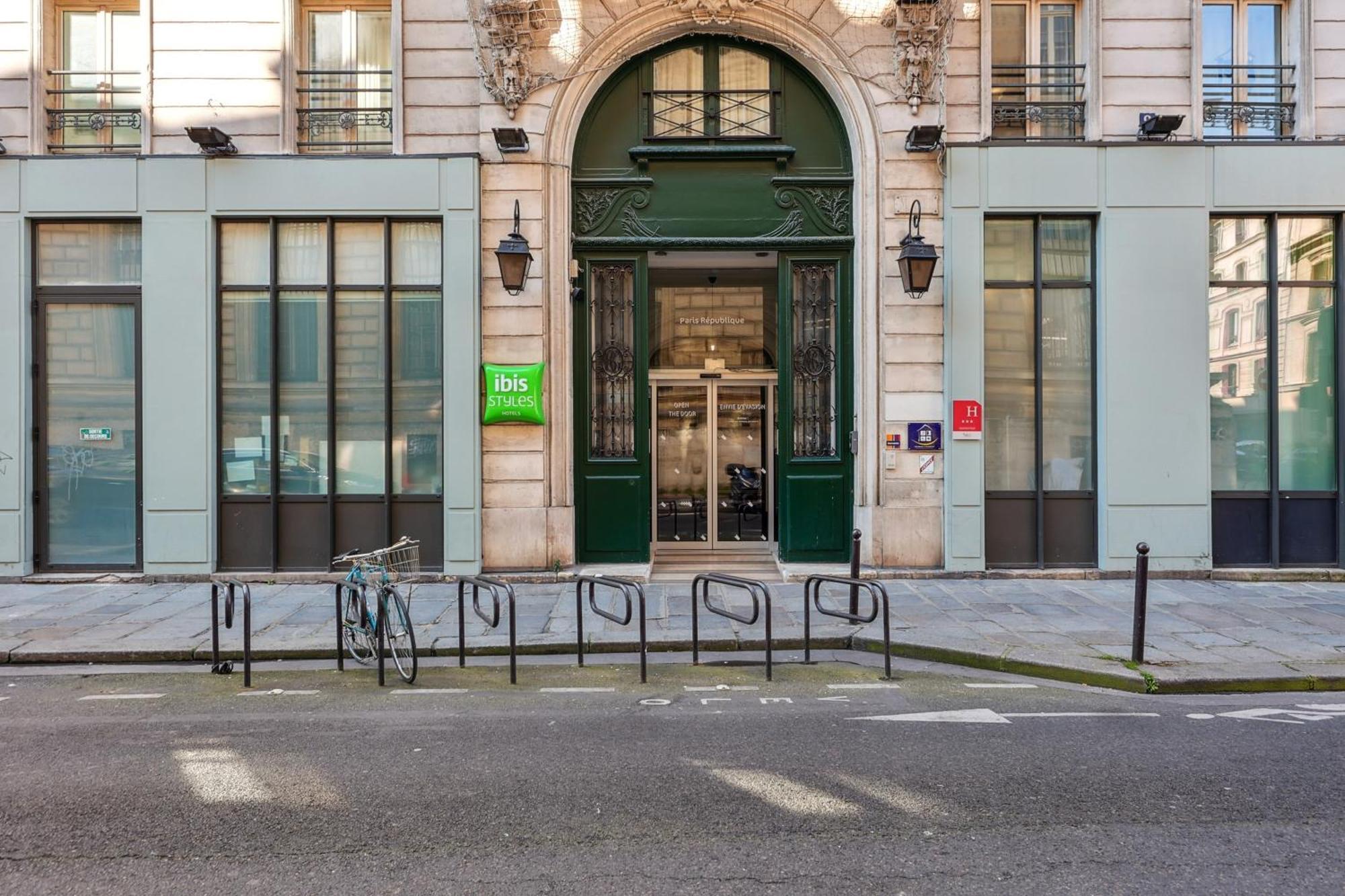 Отель Ibis Styles Paris Republique Le Marais Экстерьер фото