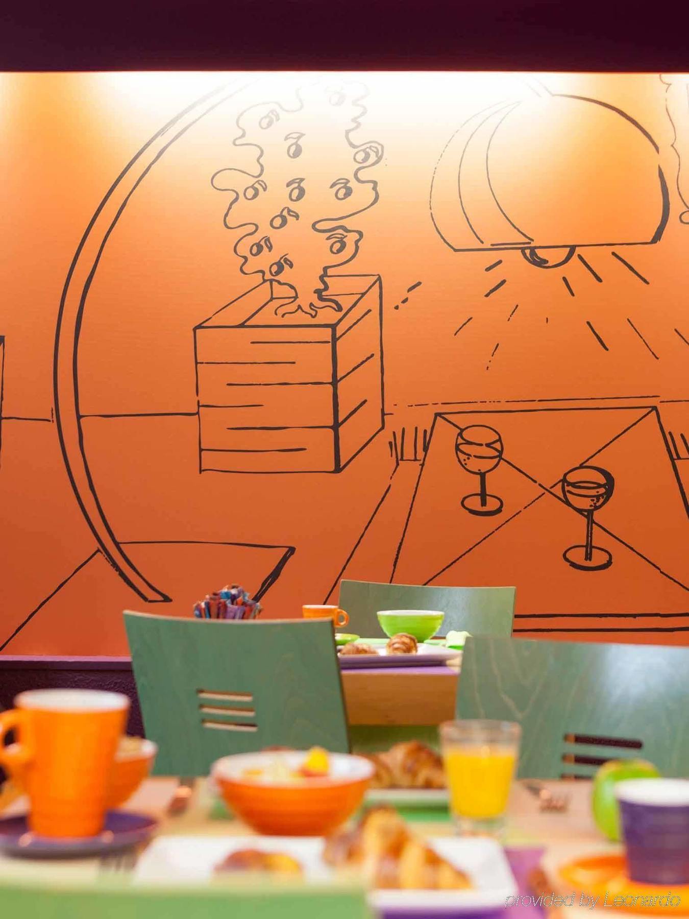 Отель Ibis Styles Paris Republique Le Marais Экстерьер фото